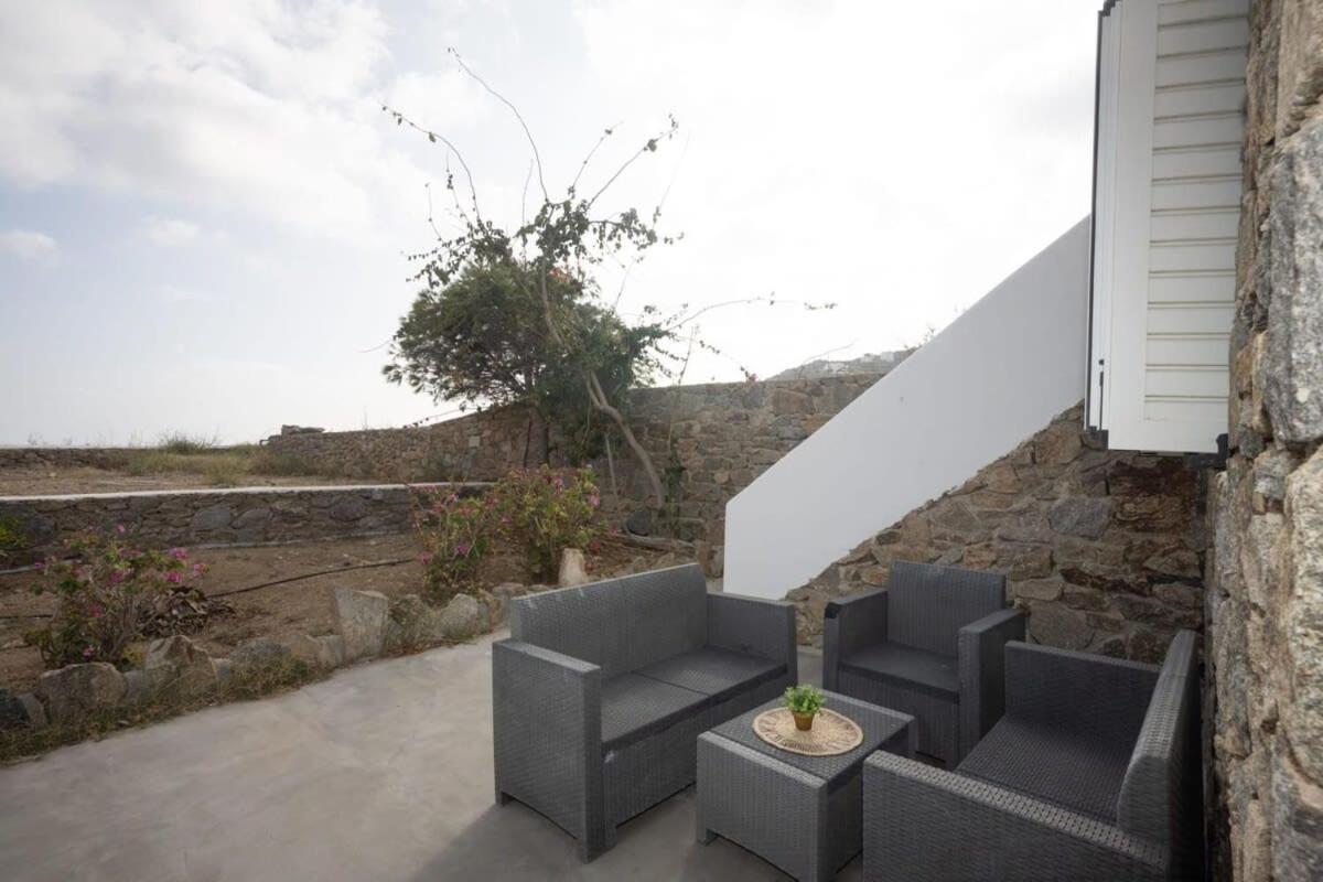 Island Dreaming Opal 2 Bd In Mykonos With Shared Pool Plintri